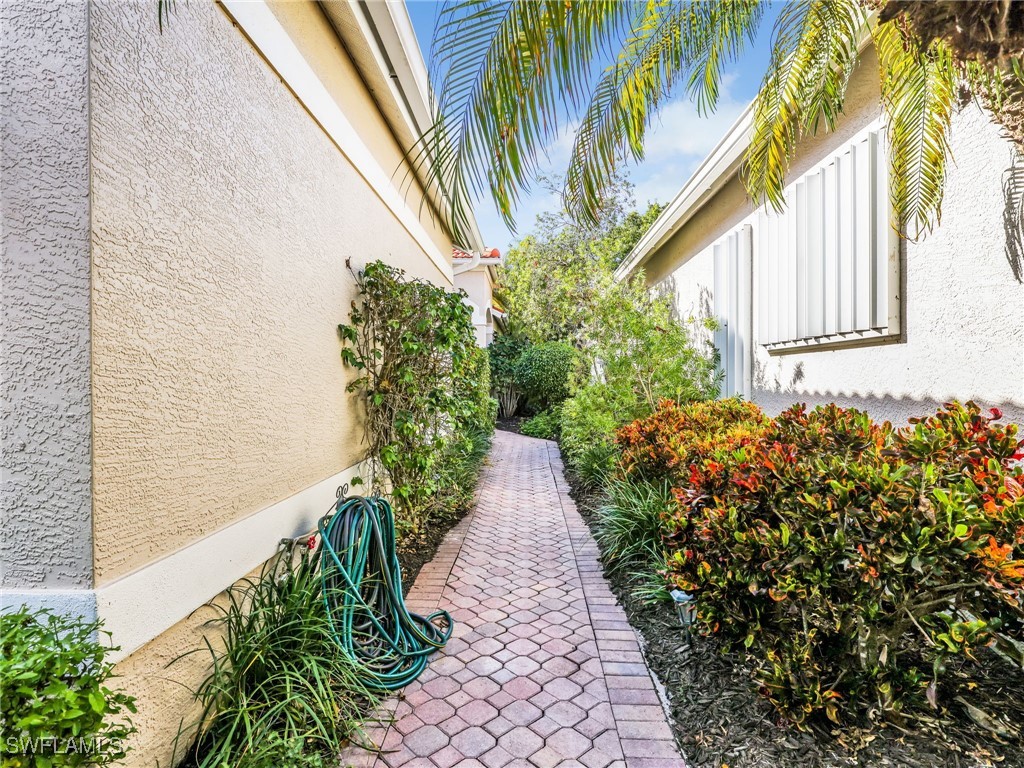 353 Steerforth Court Naples FL 34110 225082688 image9