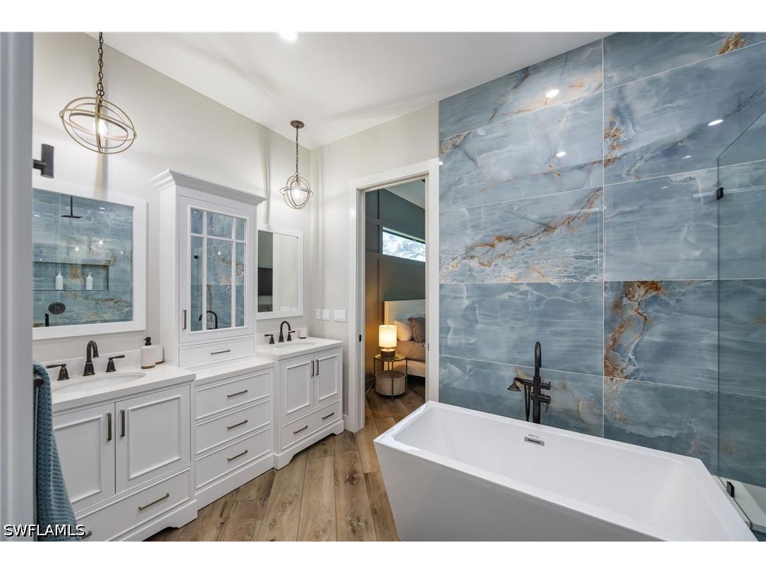 3530 Hibiscus Avenue Naples FL 34104 226017638 image13
