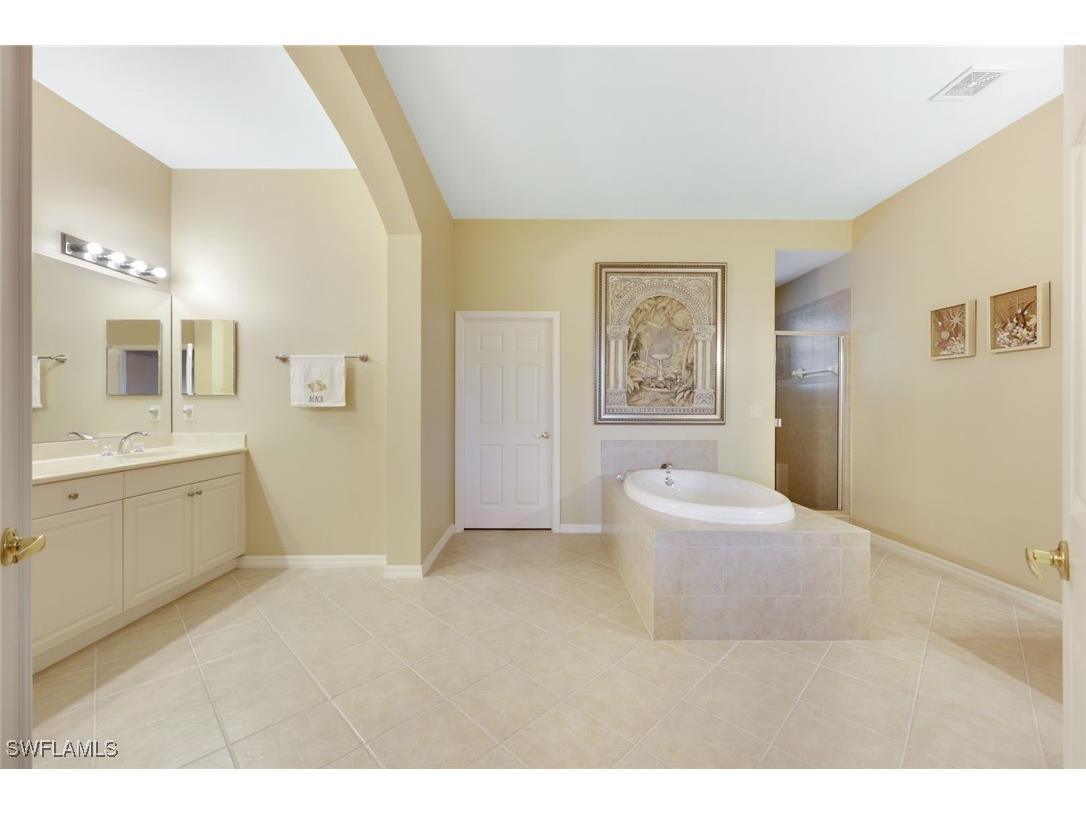 3530 Lansing Loop #202 Estero FL 33928 225071675 image23