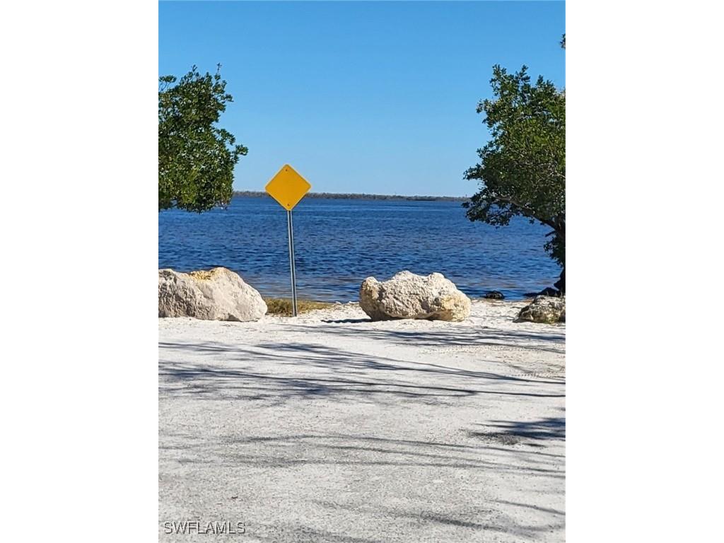 3535 Papaya Street Saint James City FL 33956 224075382 image6