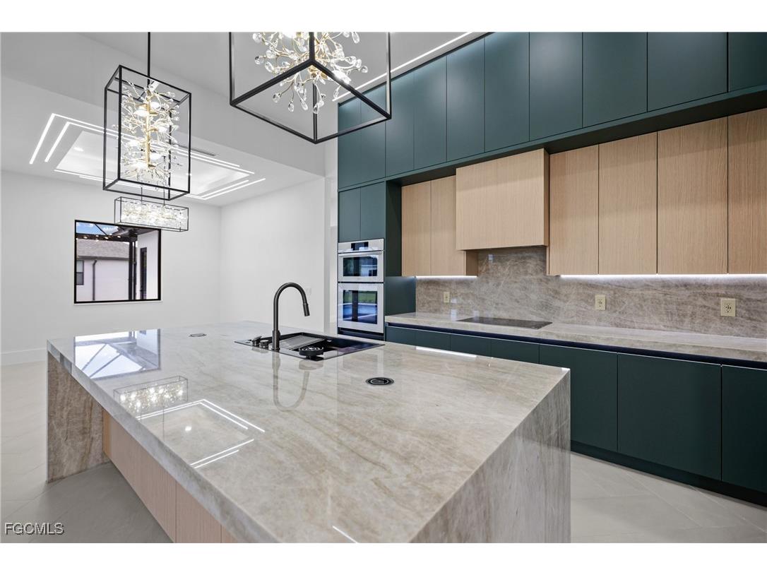 3535 SW 4th Lane Cape Coral FL 33991 2025004840 image15