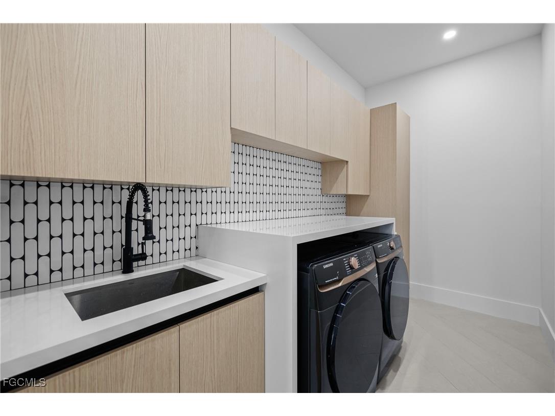 3535 SW 4th Lane Cape Coral FL 33991 2025004840 image19