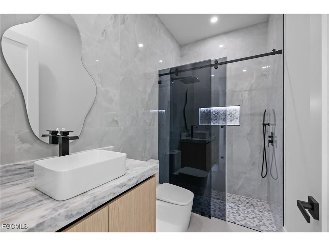 3535 SW 4th Lane Cape Coral FL 33991 2025004840 image34