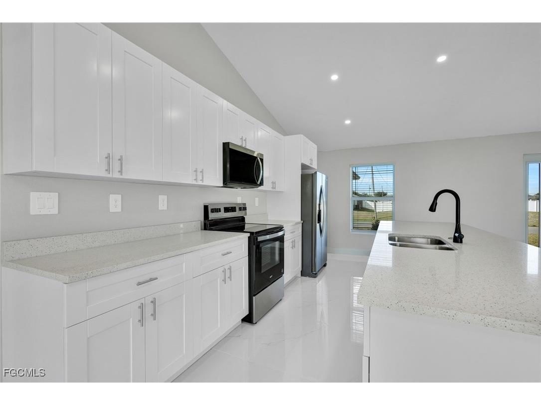 3537 NE 21st Avenue Cape Coral FL 33909 2026003686 image11