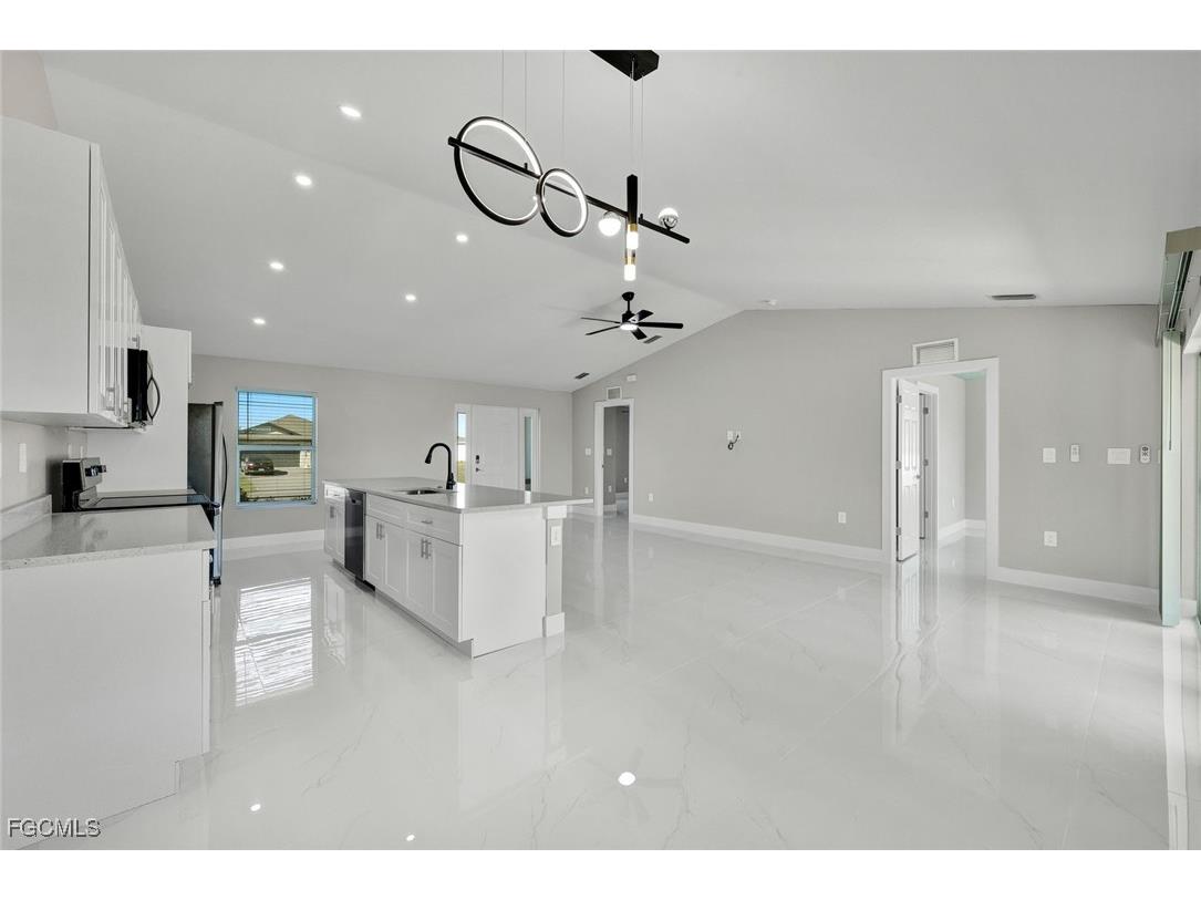 3537 NE 21st Avenue Cape Coral FL 33909 2026003686 image6