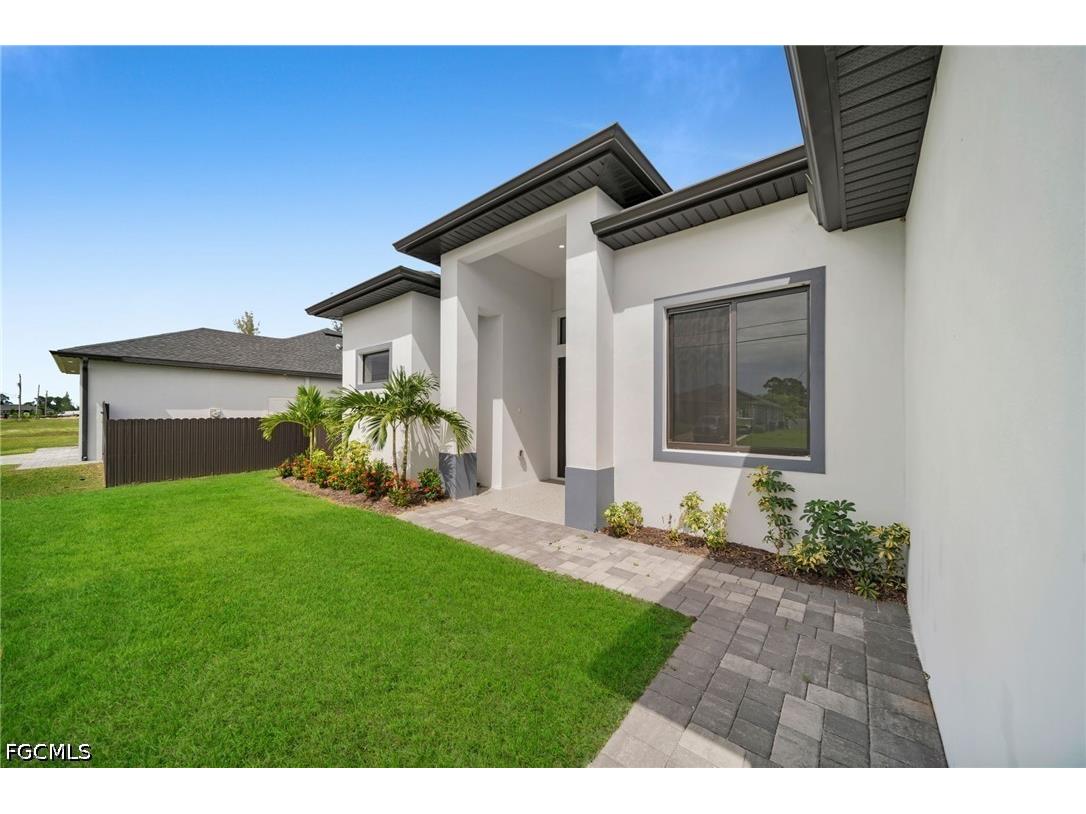 3539 NE 14th Place Cape Coral FL 33909 2026018571 image3