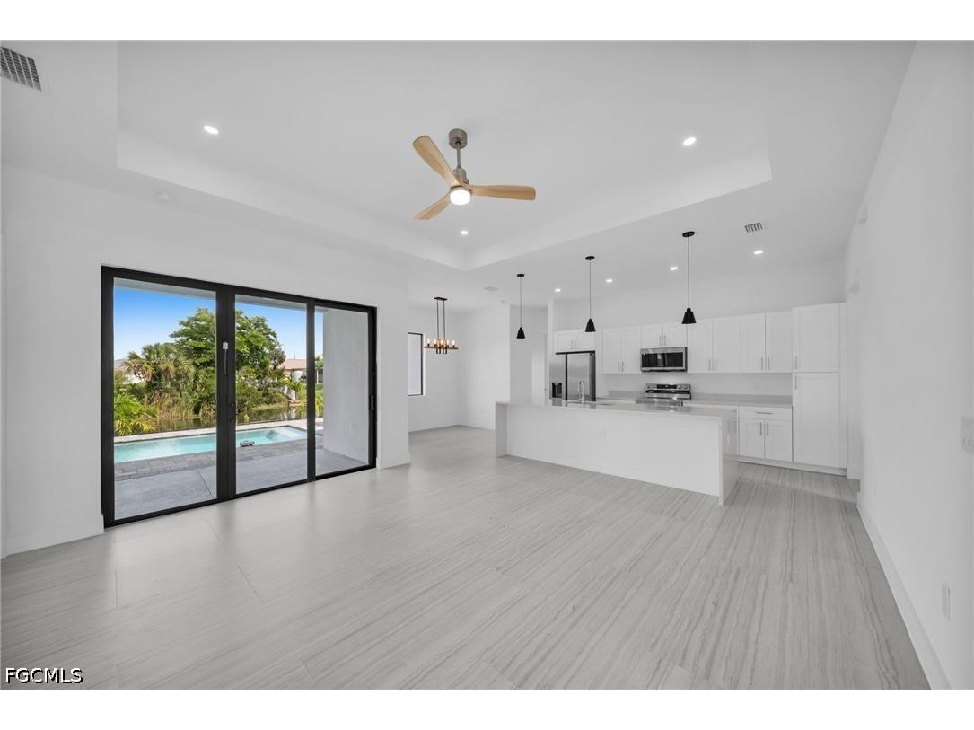 3539 NE 14th Place Cape Coral FL 33909 2026018571 image5