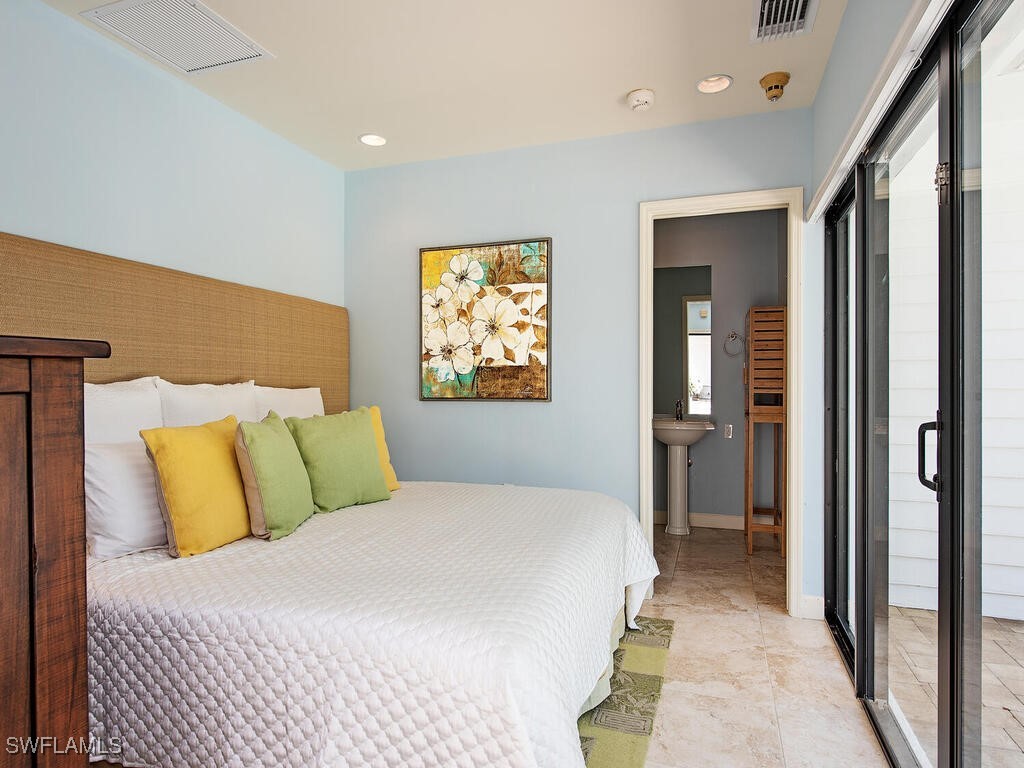 354 1st Avenue N Naples FL 34102 225075485 image24