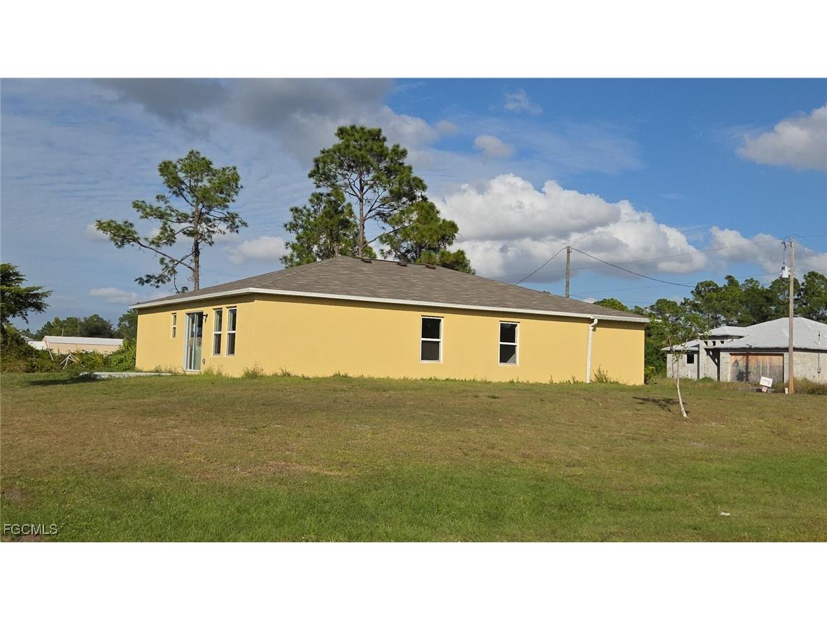 354 Western Avenue S Lehigh Acres FL 33974 2025022820 image4