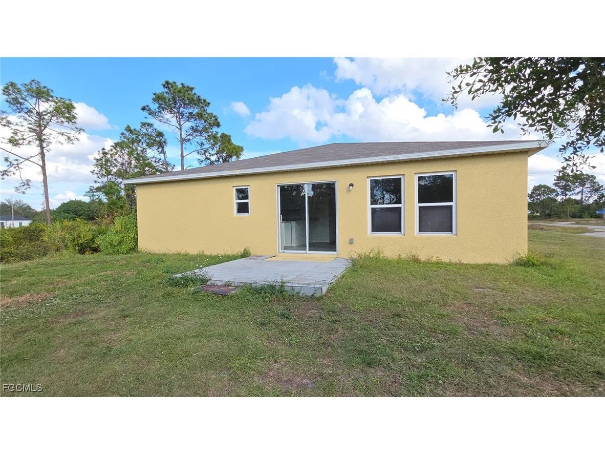 354 Western Avenue S Lehigh Acres FL 33974 2025022820 image5
