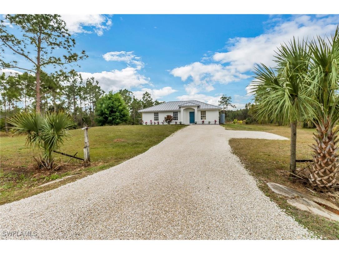 3540 50th Avenue NE Naples FL 34120 225021978 image1