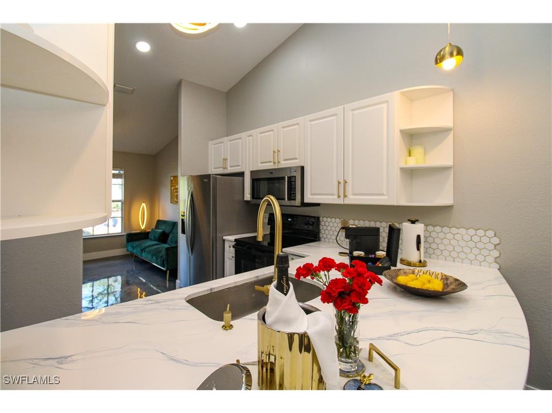 3540 Avion Woods Court #402 Naples FL 34104 225083497 image10