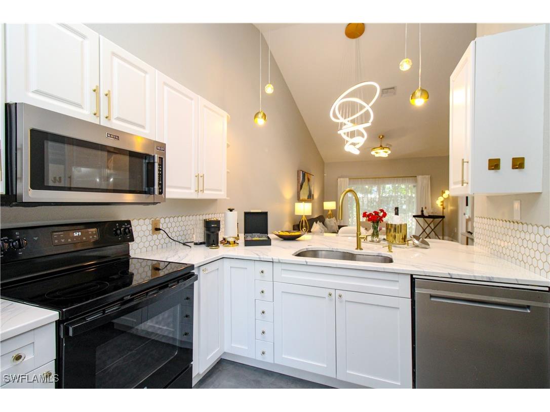 3540 Avion Woods Court #402 Naples FL 34104 225083497 image5