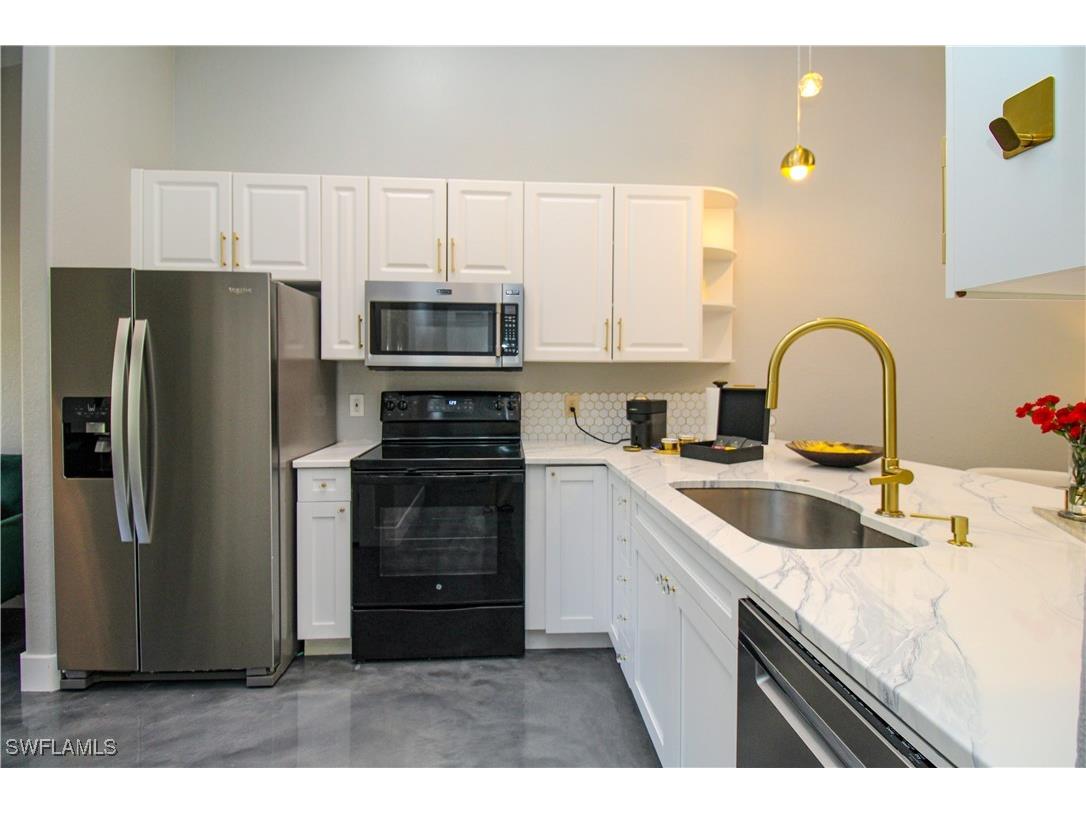 3540 Avion Woods Court #402 Naples FL 34104 225083497 image6