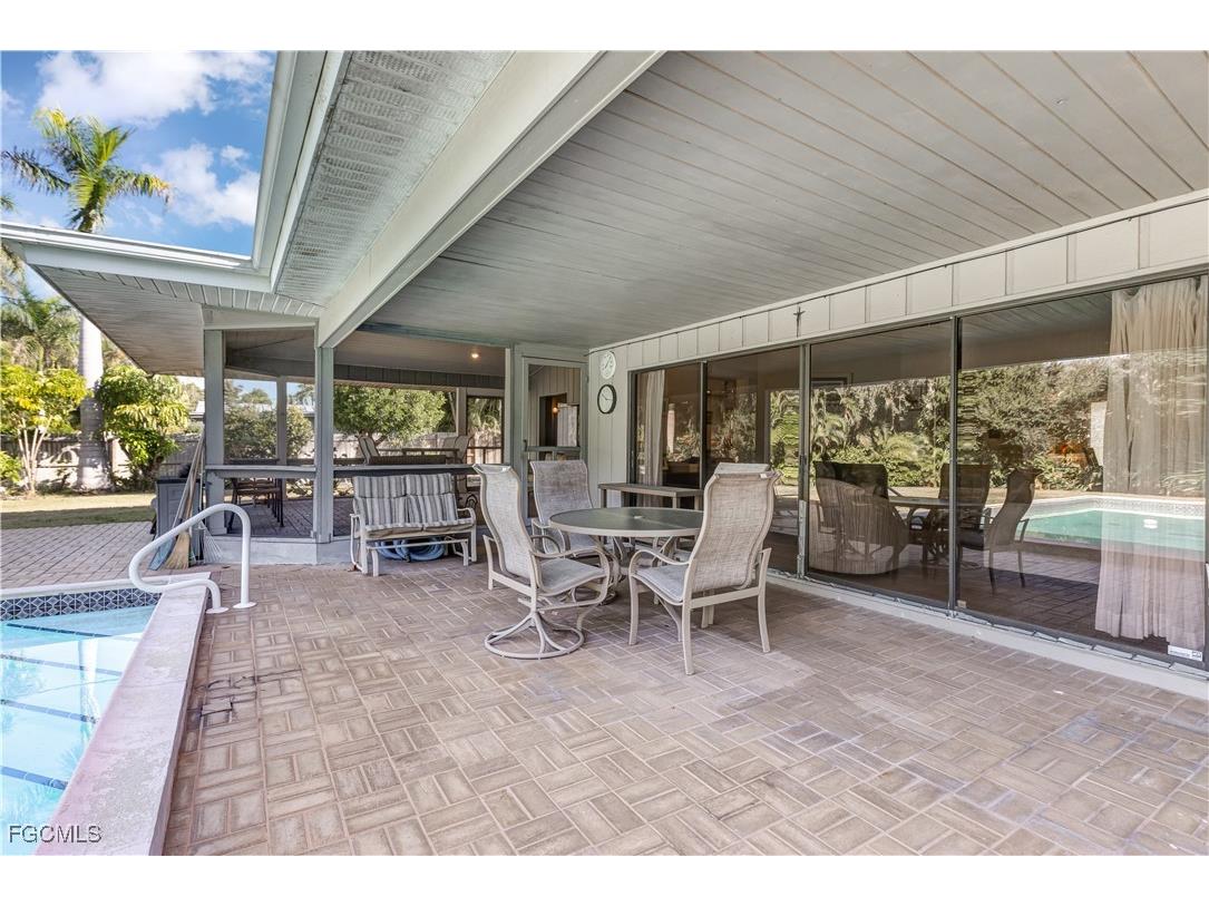 3540 Avocado Drive Fort Myers FL 33901 2025024220 image36
