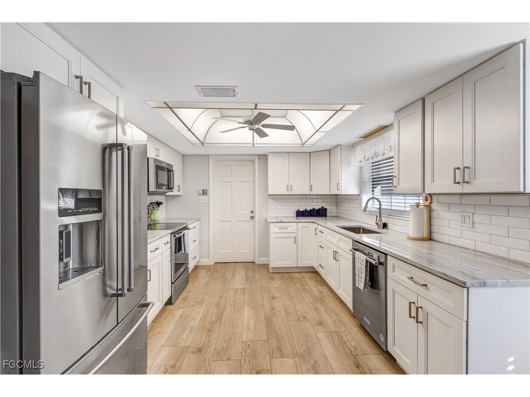 3540 Avocado Drive Fort Myers FL 33901 2025024220 image4