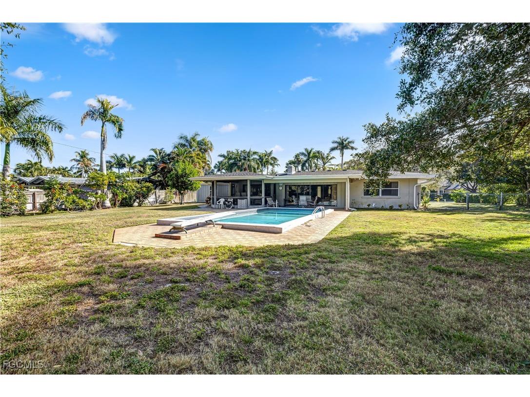 3540 Avocado Drive Fort Myers FL 33901 2025024220 image41