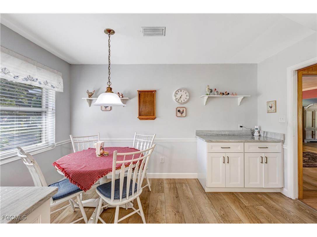 3540 Avocado Drive Fort Myers FL 33901 2025024220 image9