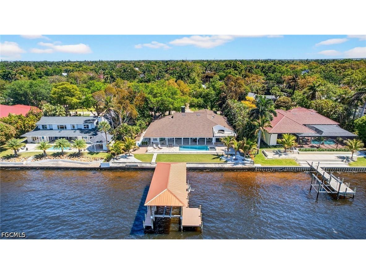 3540 Stuart Court Fort Myers FL 33901 2026013591 image1