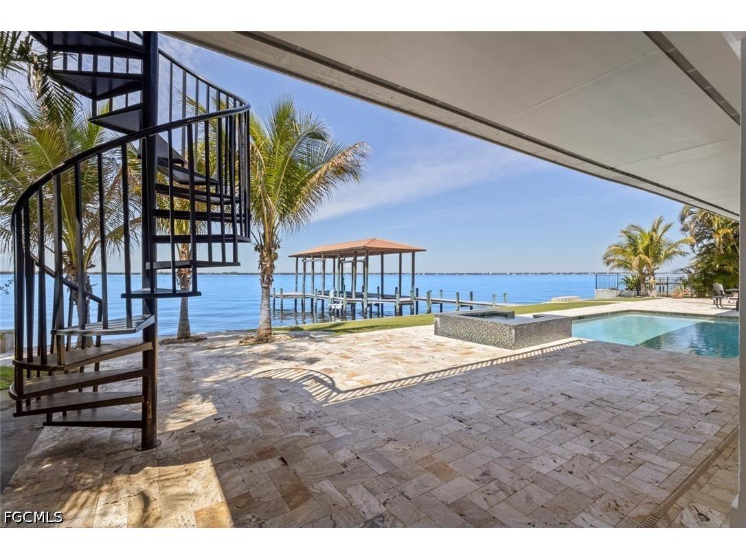 3540 Stuart Court Fort Myers FL 33901 2026013591 image8