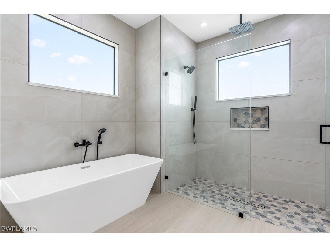 3541 20th Avenue NE Naples FL 34120 226006711 image15