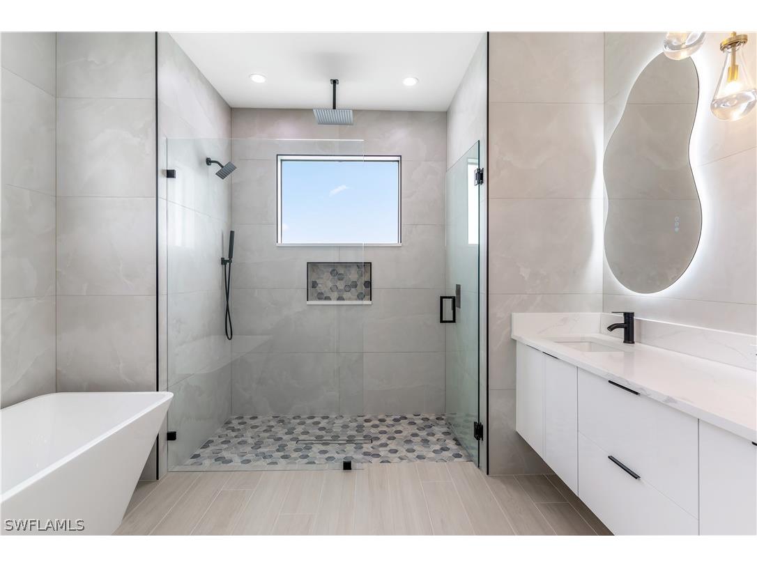 3541 20th Avenue NE Naples FL 34120 226006711 image16
