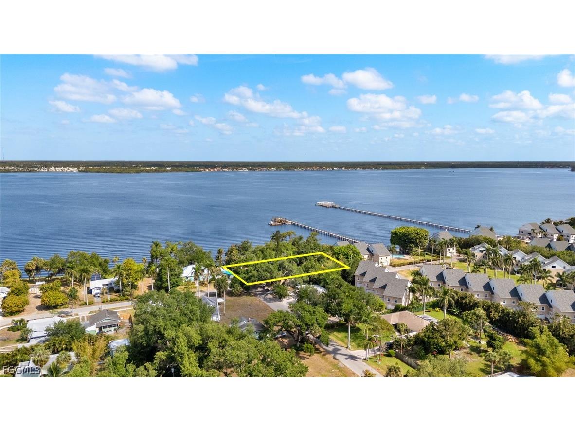 3541-3543 E Riverside Drive Fort Myers FL 33916 2026013757 image1