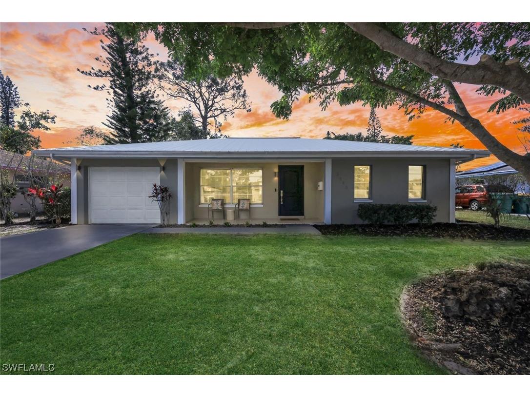 3543 Corana Way Naples FL 34105 224012954 image1