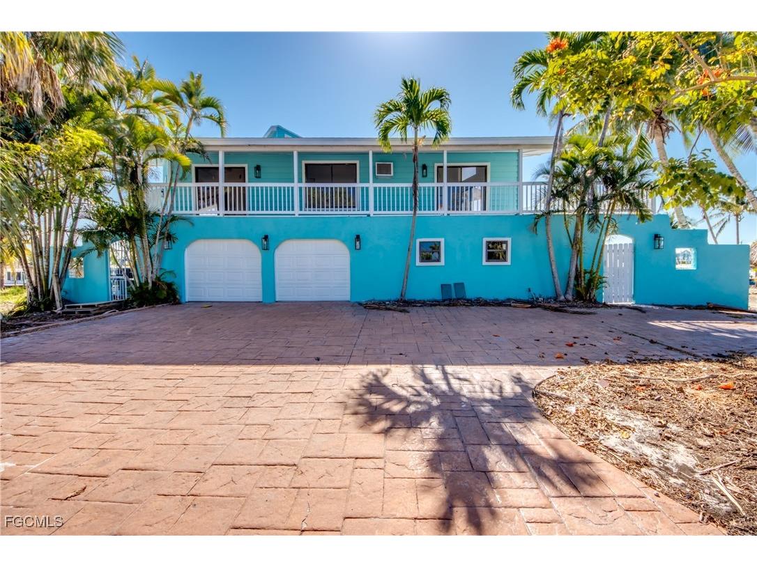 3544 Emerald Avenue Saint James City FL 33956 2025024059 image1