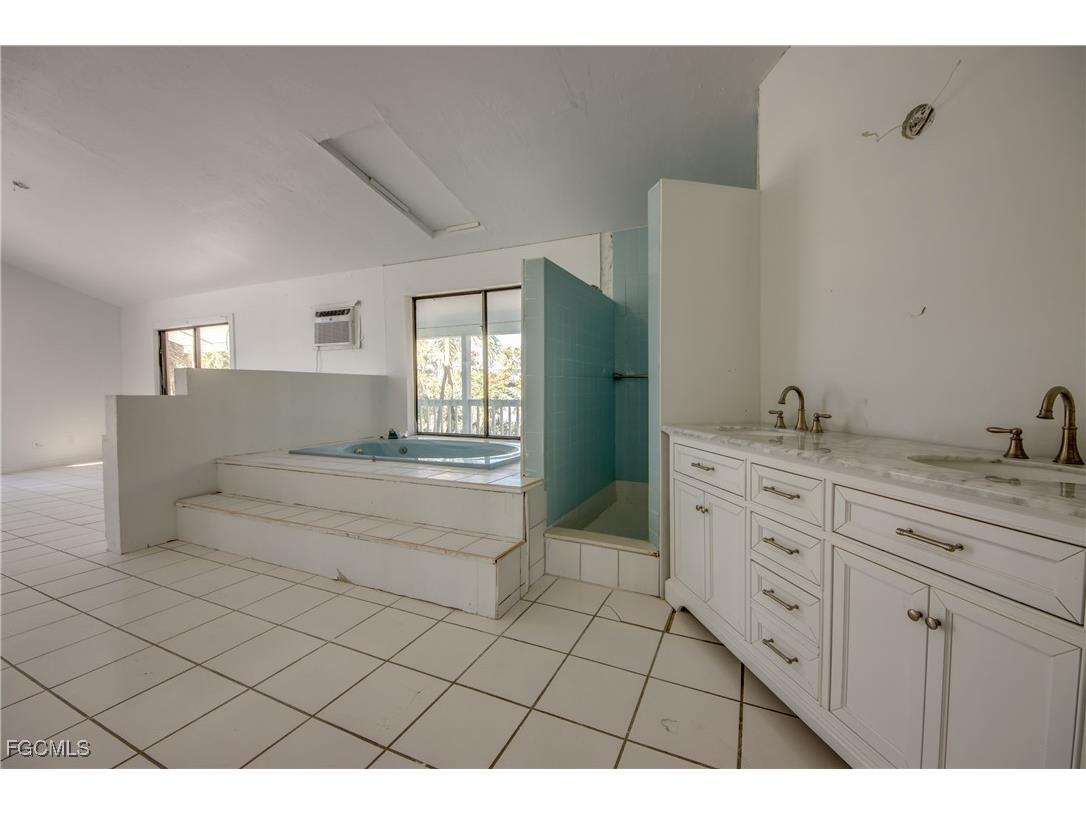 3544 Emerald Avenue Saint James City FL 33956 2025024059 image17