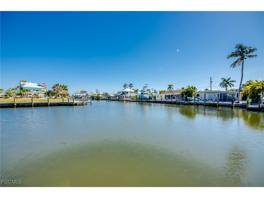 3544 Emerald Avenue Saint James City FL 33956 2025024059 image32