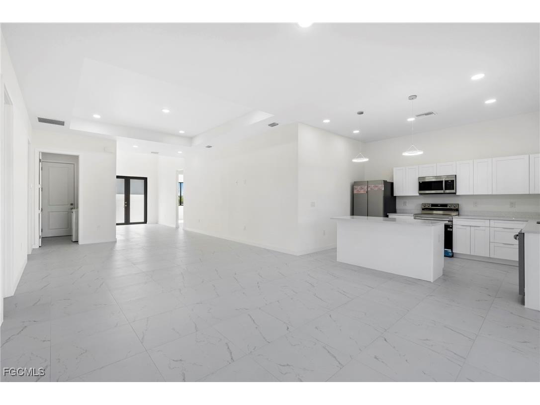 3544 NW 41st Place Cape Coral FL 33993 2025011011 image5