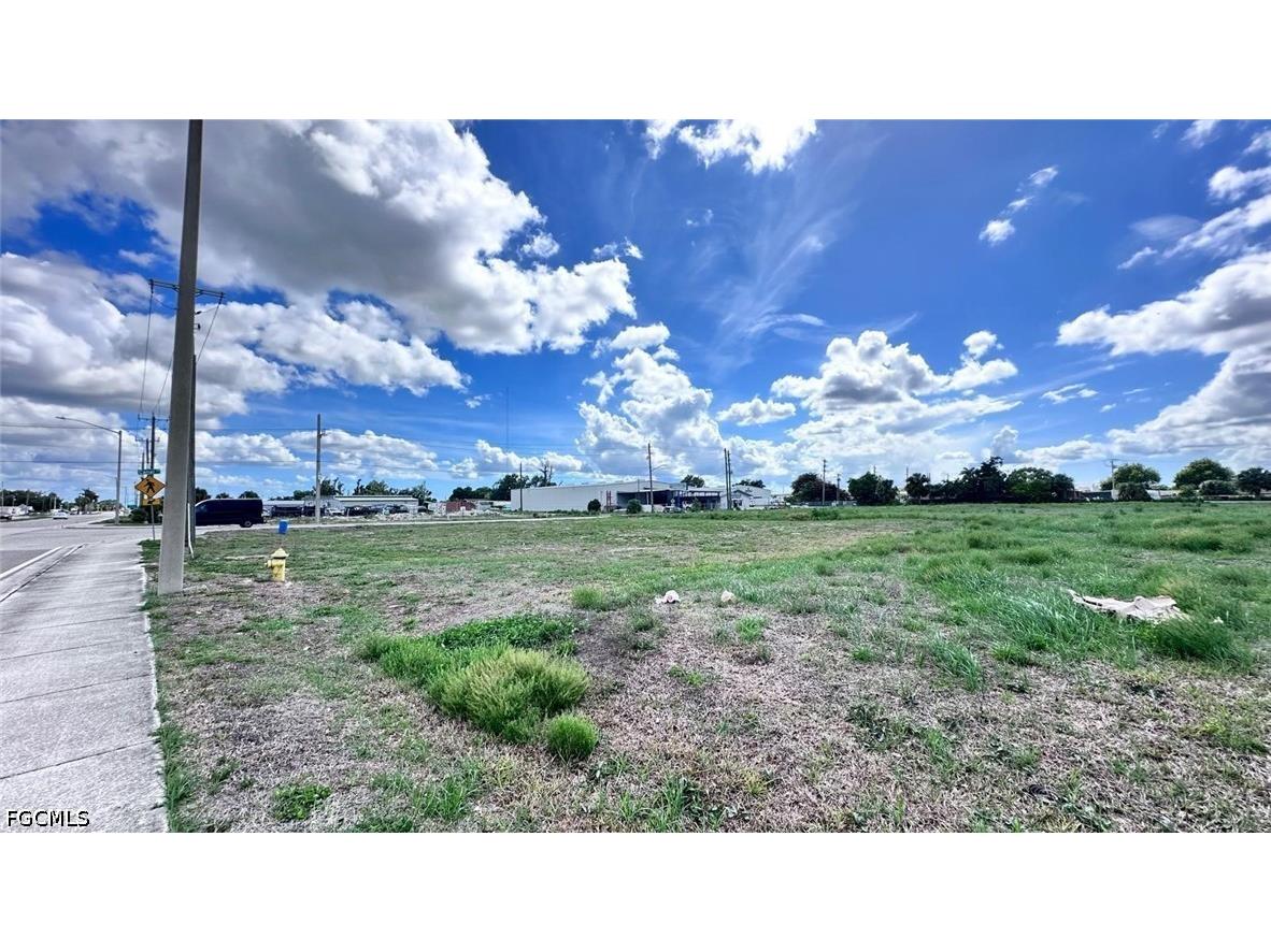 3545 Canal Street Fort Myers FL 33916 2026016316 image12