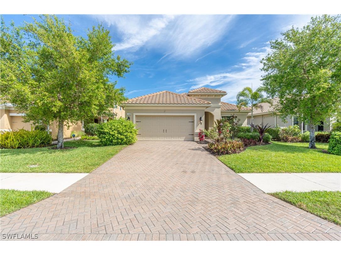 3549 Canopy Circle Naples FL 34120 226012172 image1