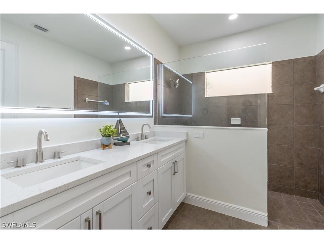3549 Canopy Circle Naples FL 34120 226012172 image25
