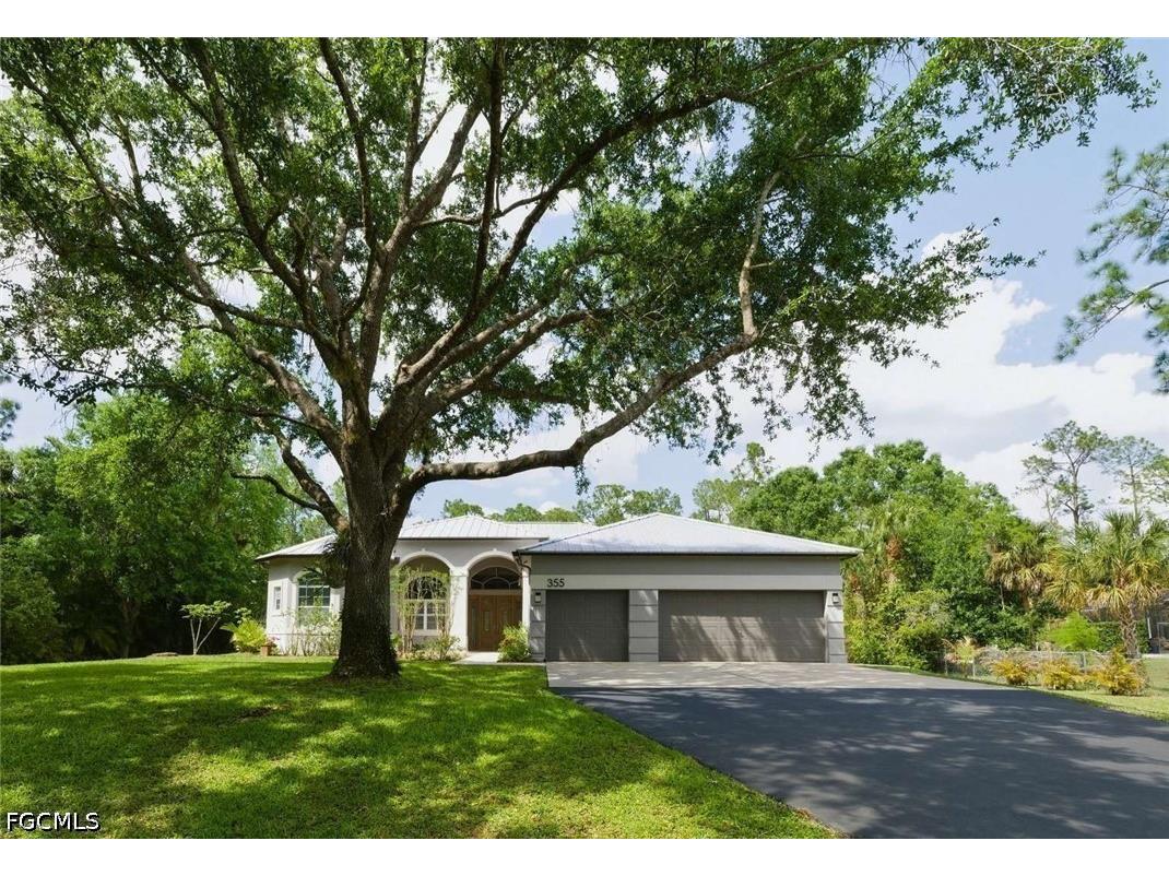 355 14th Avenue NE Naples FL 34120 2026015953 image1