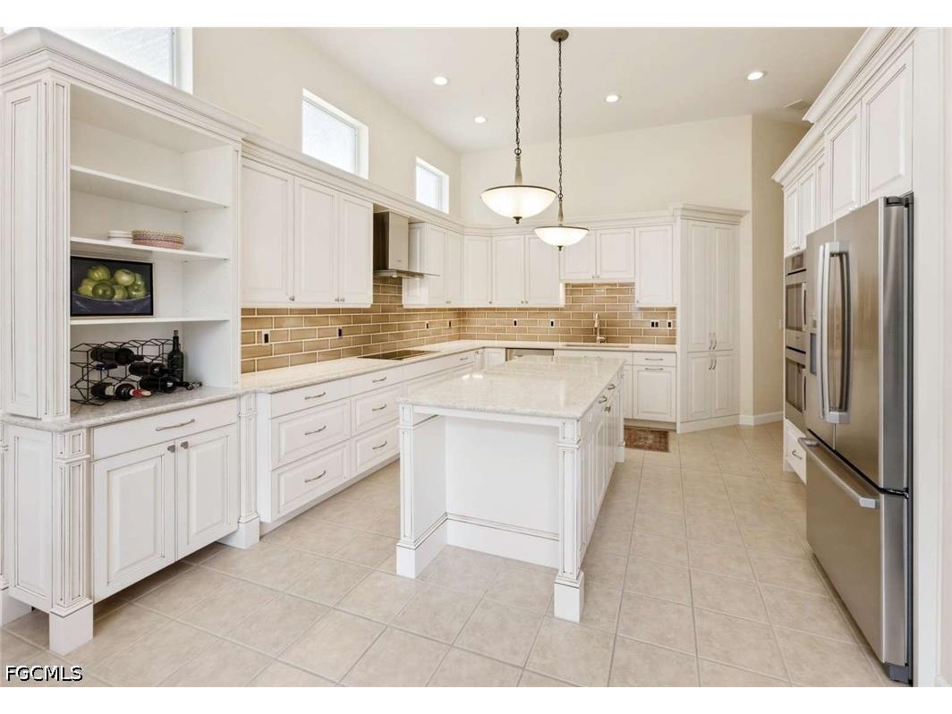 355 14th Avenue NE Naples FL 34120 2026015953 image4