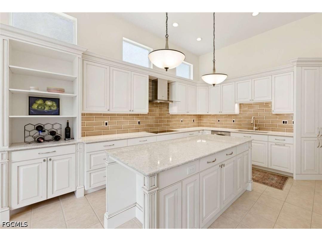 355 14th Avenue NE Naples FL 34120 2026015953 image7