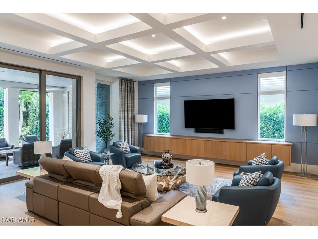 355 7th Avenue S Naples FL 34102 225073055 image3