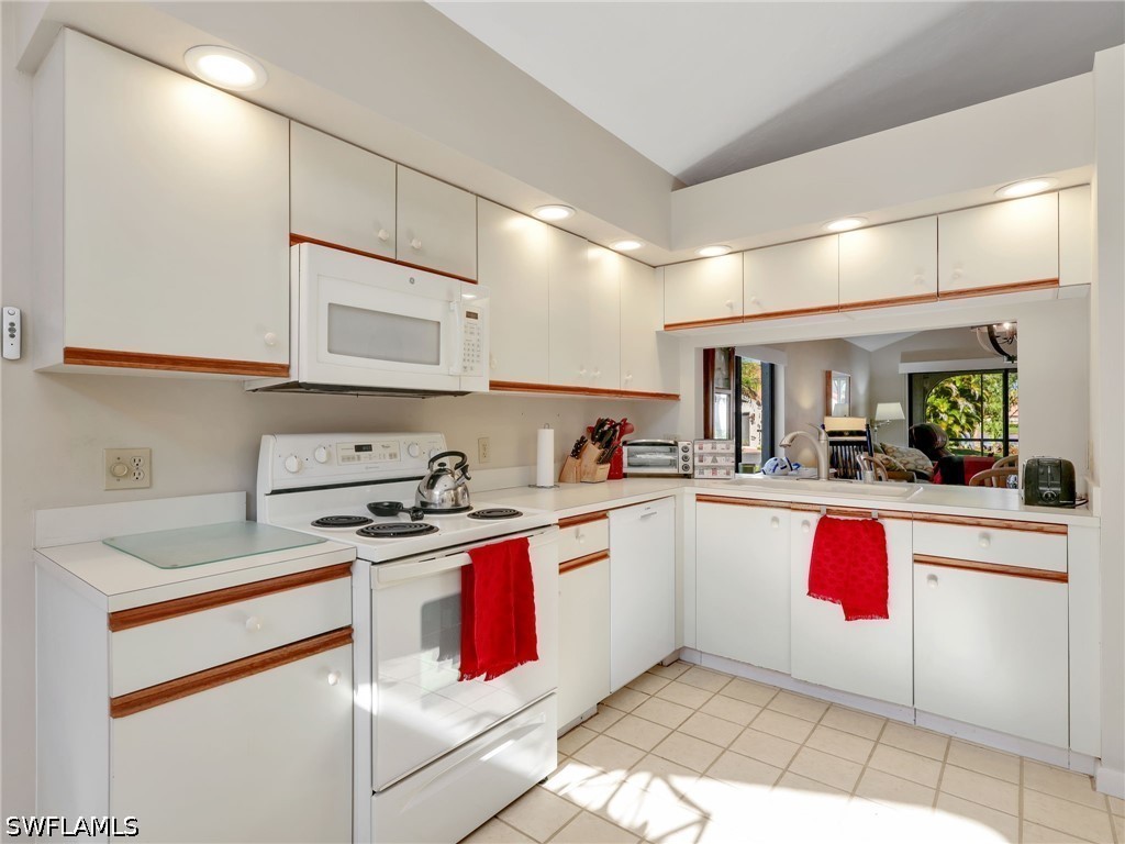 355 Bay Forest Drive #3A Naples FL 34110 225082368 image10