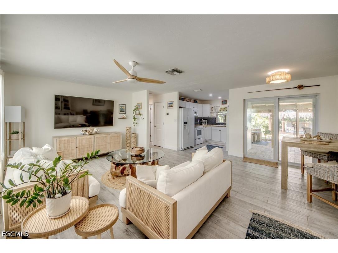 355 Donora Boulevard Fort Myers Beach FL 33931 2026018136 image2