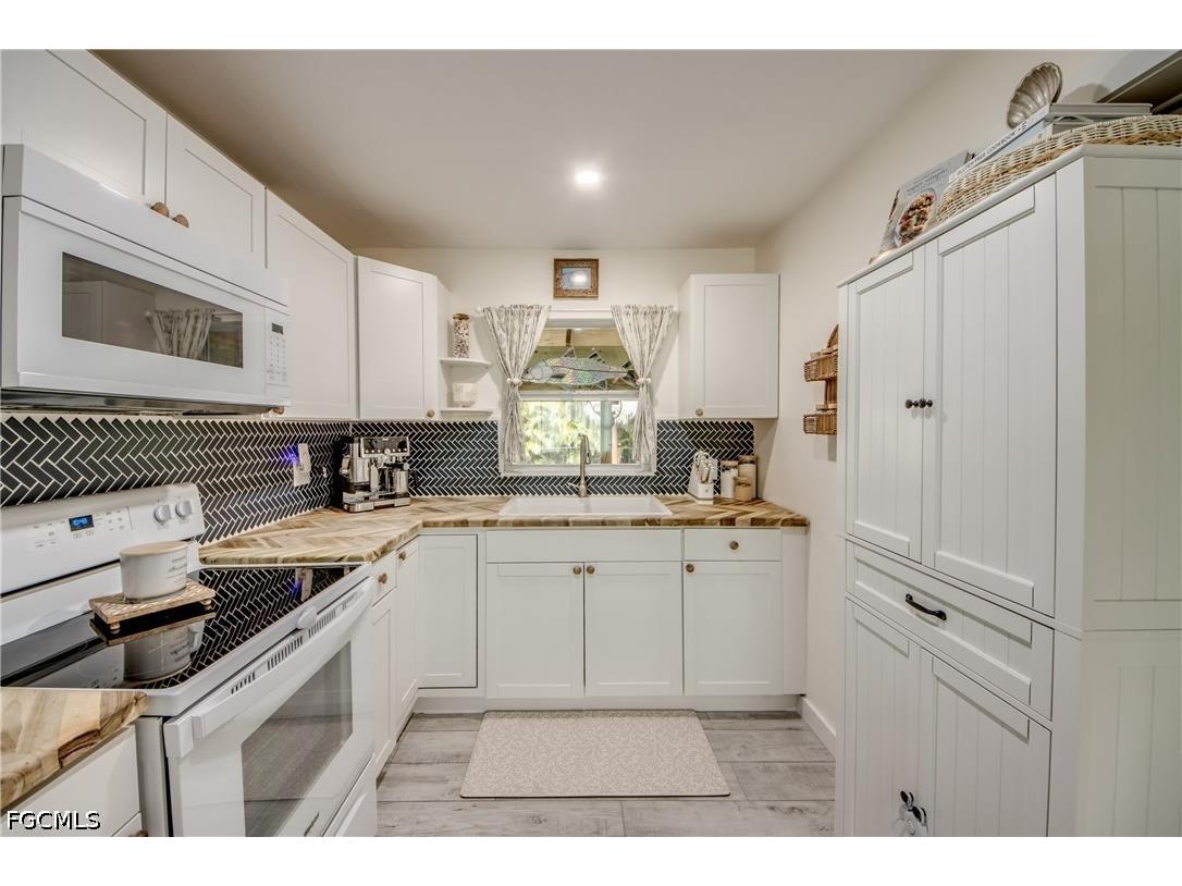 355 Donora Boulevard Fort Myers Beach FL 33931 2026018136 image9
