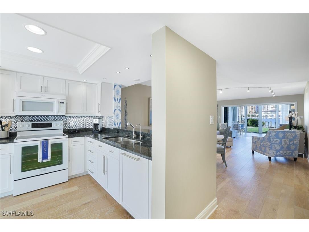 355 Park Shore Drive #1-114 Naples FL 34103 225067834 image4