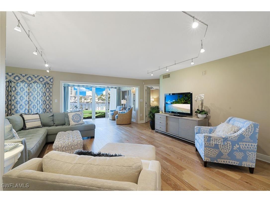 355 Park Shore Drive #1-114 Naples FL 34103 225067834 image7