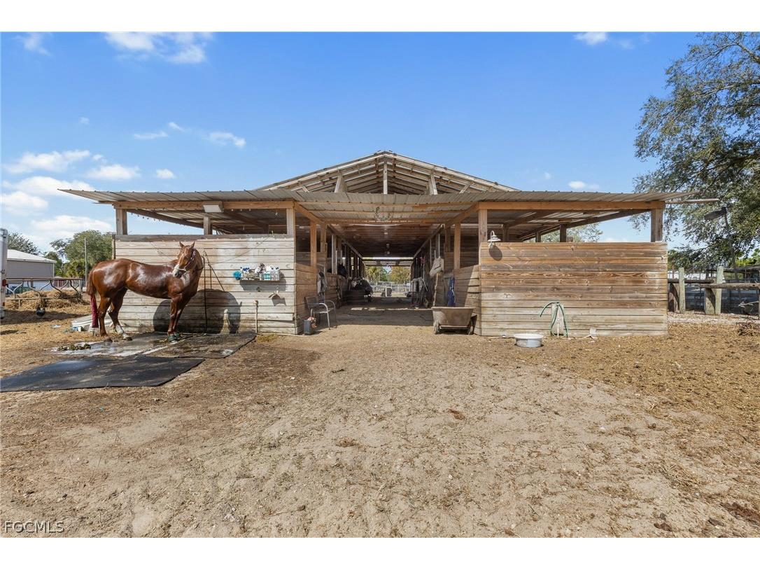 355 S Sendero Street Clewiston FL 33440 2026008416 image1