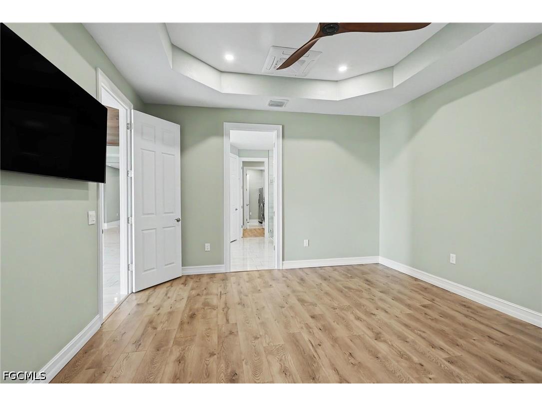 355 Spring Hill Lake Loop Cape Coral FL 33993 2026028069 image11