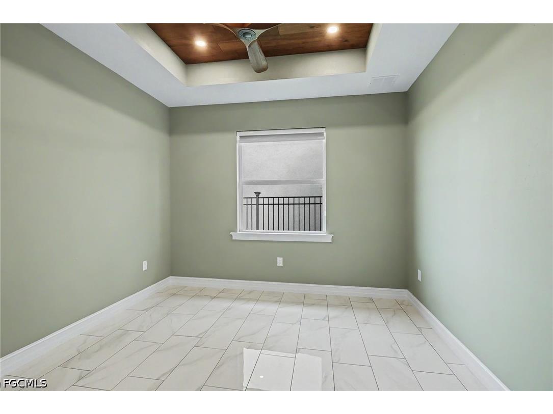 355 Spring Hill Lake Loop Cape Coral FL 33993 2026028069 image16
