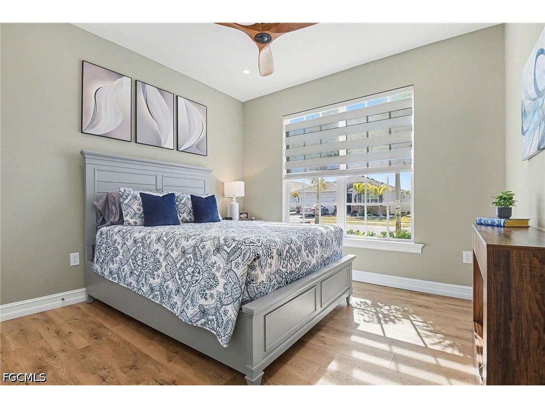 355 Spring Hill Lake Loop Cape Coral FL 33993 2026028069 image20