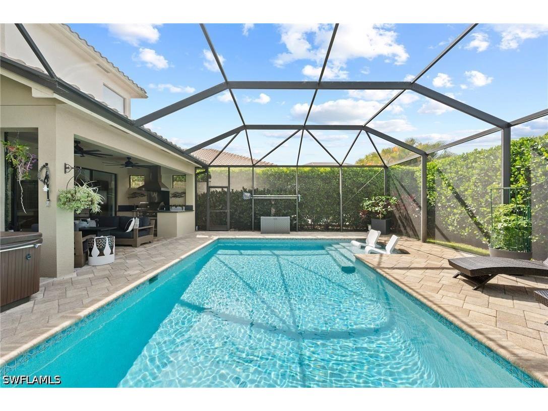 3551 Beaufort Court Naples FL 34119 226018549 image9