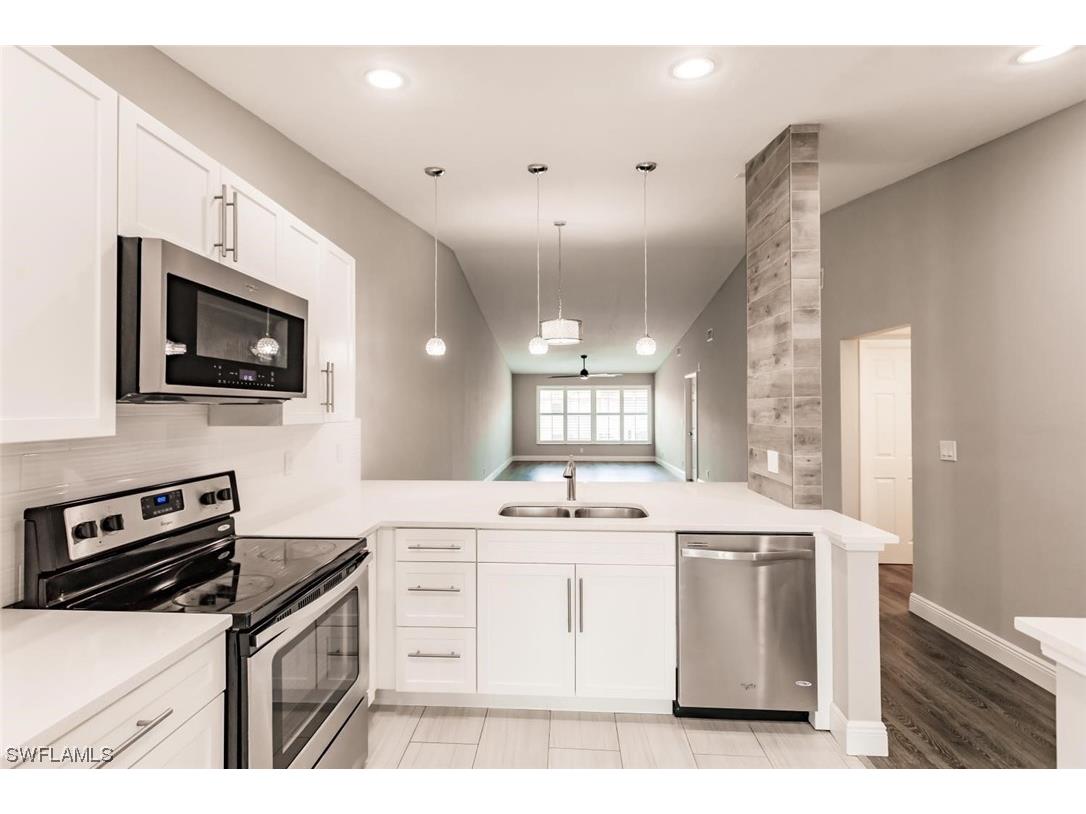 3552 Antarctic Circle #2206 Naples FL 34112 223037179 image1